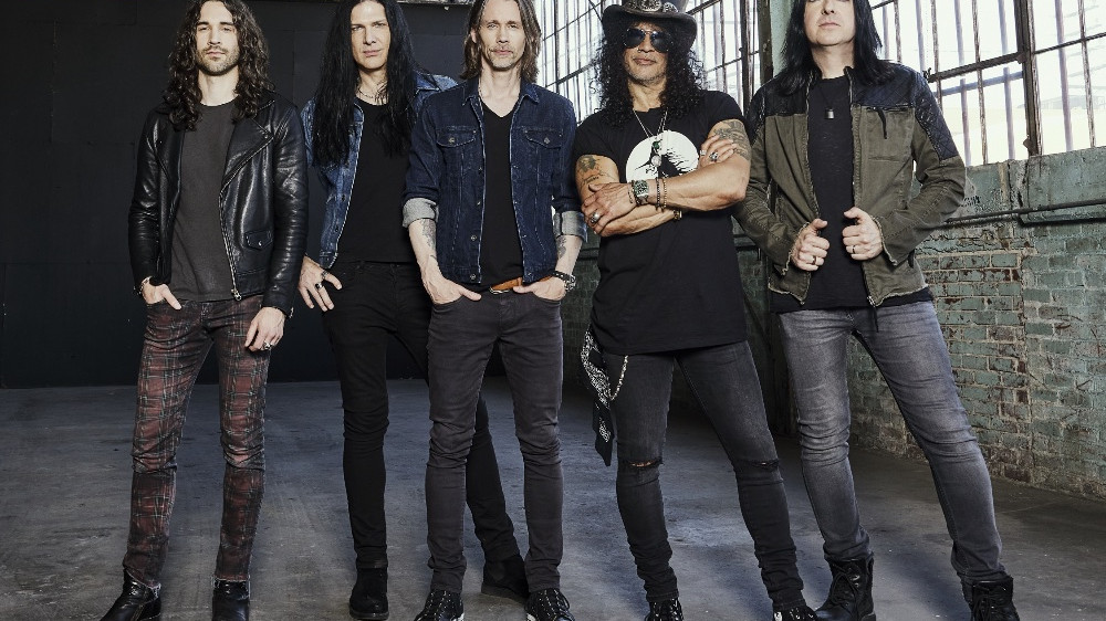 Gibson Records Slash featuring Myles Kennedy and the Conspirators